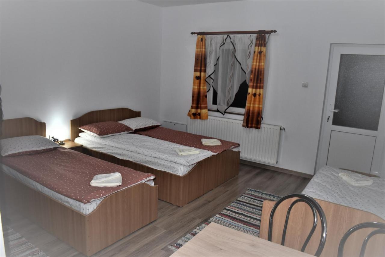 Kacsó Apartma Ocna de Sus Exterior foto